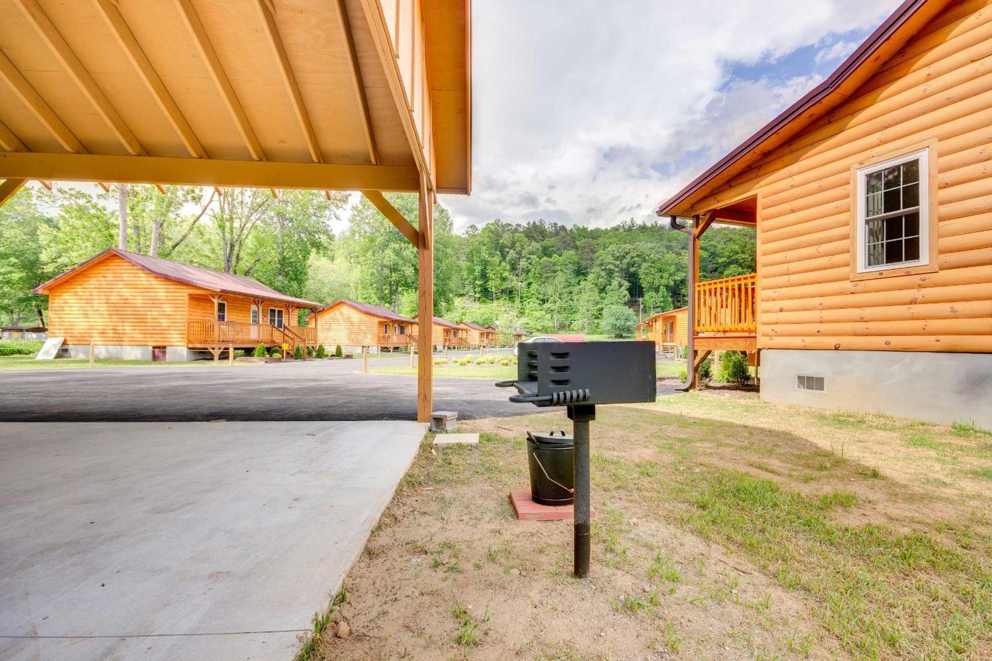 Cozy Smoky Mountain Cabin By Tuckasegee River! Bryson City Exterior photo