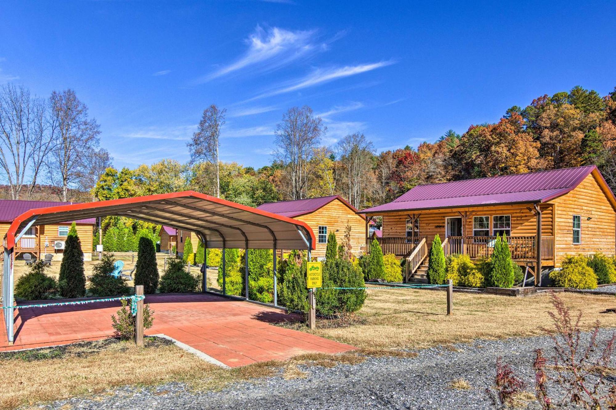 Cozy Smoky Mountain Cabin By Tuckasegee River! Bryson City Exterior photo