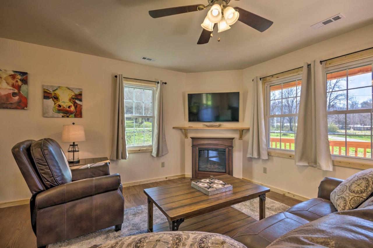 Cozy Smoky Mountain Cabin By Tuckasegee River! Bryson City Exterior photo